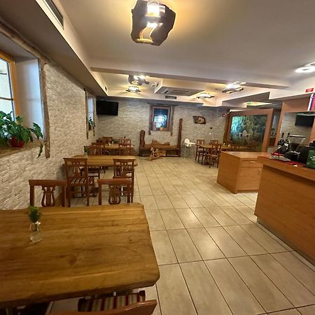 Domacija Vodnik & Apartments Церклье-на-Гореньскем Экстерьер фото