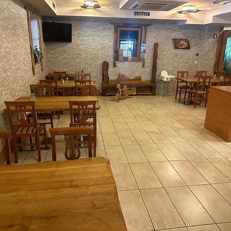 Domacija Vodnik & Apartments Церклье-на-Гореньскем Экстерьер фото