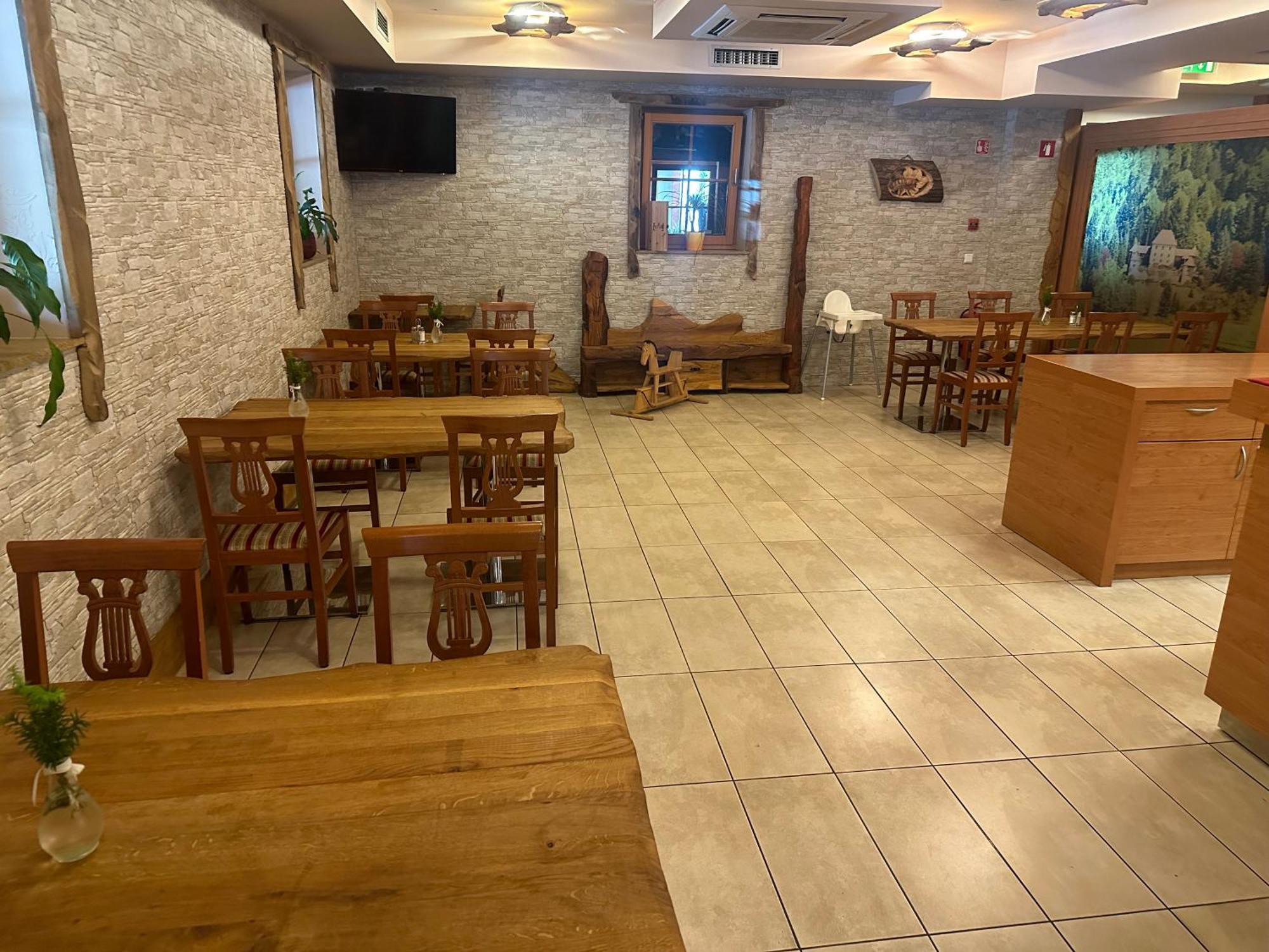 Domacija Vodnik & Apartments Церклье-на-Гореньскем Экстерьер фото